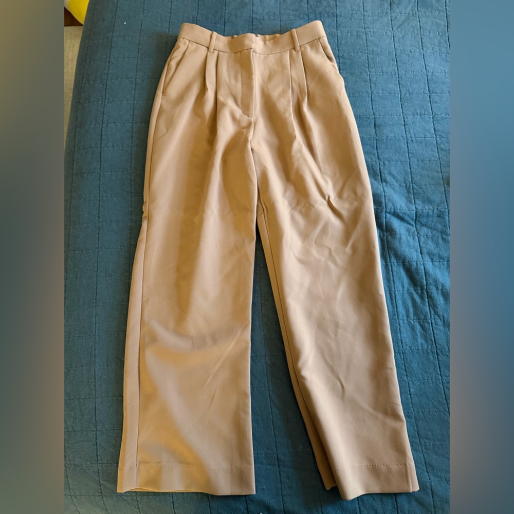 Abercrombie & Fitch Light Tan pants